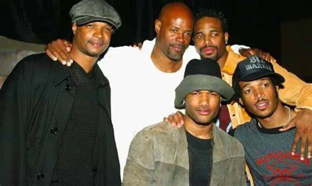 Dwayne Wayans: a Comprehensive Look at the Life and Career of the Multi-Talented Artist