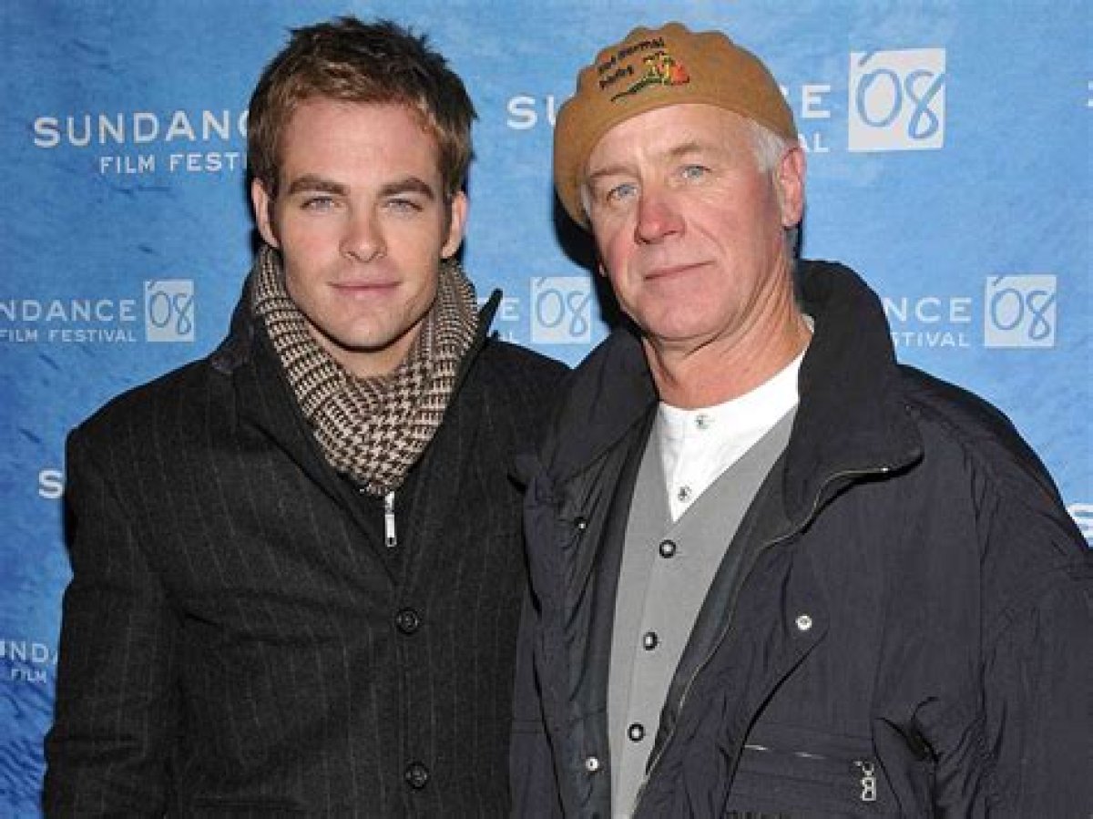 Exploring Chris Pine's Remarkable Weight Loss Journey in 2024