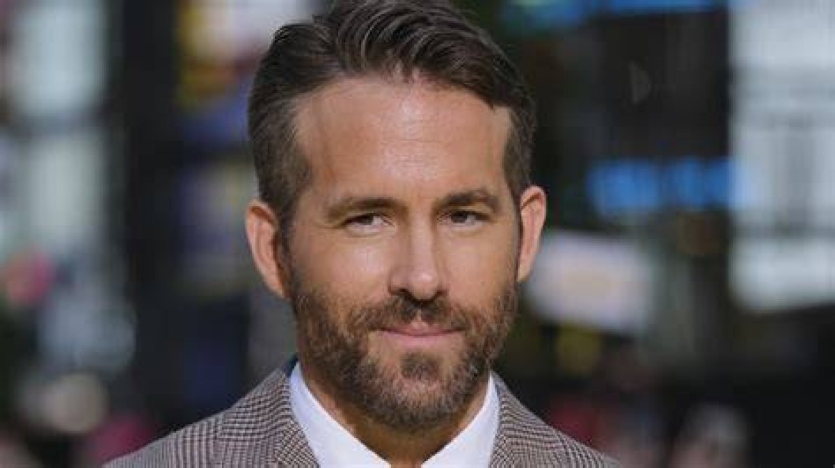 The Truth About Ryan Reynolds' Snapchat Series, Ryan Doesn't Know ·